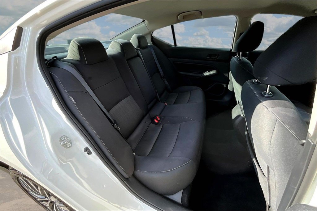 Used 2025 Nissan Altima 2.5 SV AWD/4WD image 27