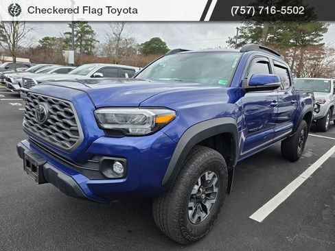 Used 2023 Toyota Tacoma TRD Off-Road image 1