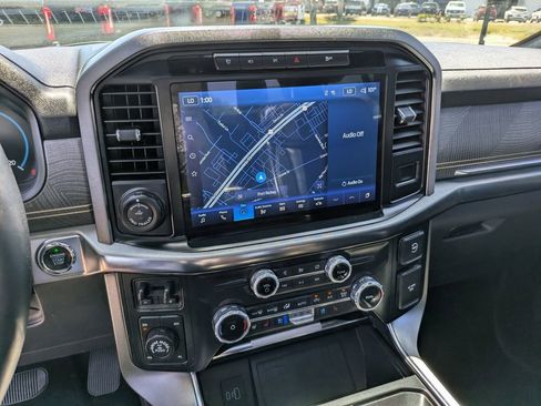 Certified 2022 Ford F150 Platinum w/ Equipment Group 701A High AWD/4WD image 24