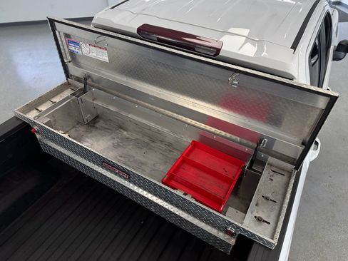 Used 2025 Chevrolet Silverado 2500 LT w/ Convenience Package image 36