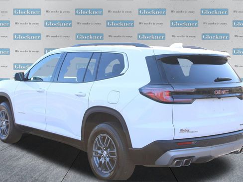 Used 2025 GMC Acadia Elevation image 8