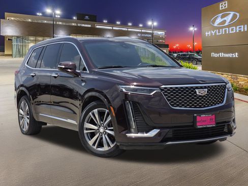 Used 2020 Cadillac XT6 Premium Luxury FWD image 3