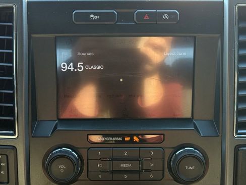 Used 2019 Ford F150 XLT w/ Equipment Group 302A Luxury image 13