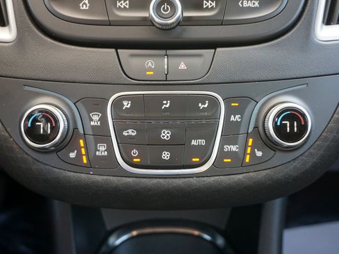 Used 2024 Chevrolet Malibu LT image 15