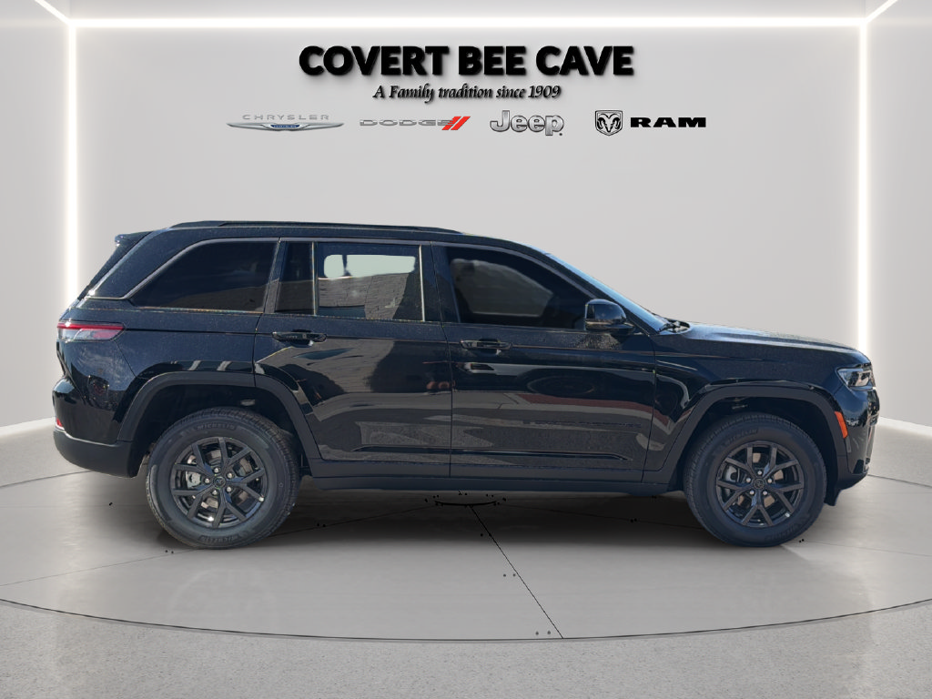 New 2027 Jeep Grand Cherokee Altitude AWD/4WD image 8