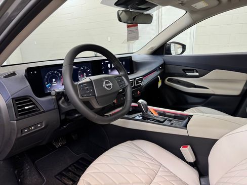 New 2026 Nissan Sentra SL w/ Floor Mat Package FWD image 12