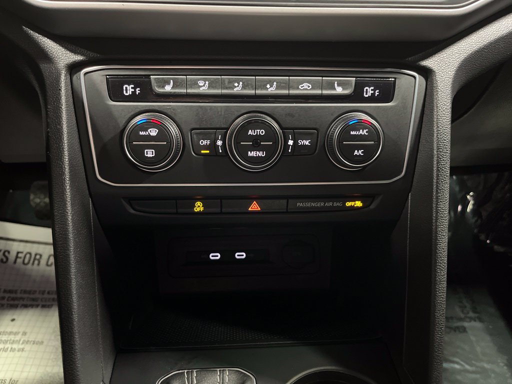 Used 2021 Volkswagen Atlas Cross Sport SE AWD/4WD image 25