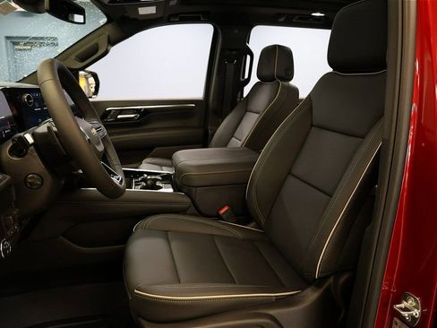 New 2026 Chevrolet Suburban Premier w/ Sun And Tow Package image 37