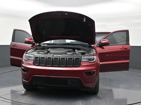 Used 2021 Jeep Grand Cherokee Laredo X RWD image 33