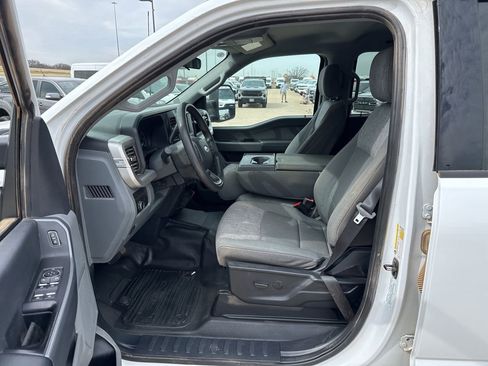Used 2024 Ford F350 XLT image 19