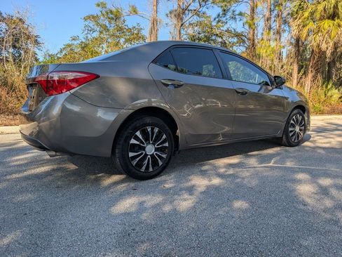 Used 2019 Toyota Corolla LE image 7