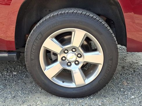 Used 2019 Chevrolet Tahoe Premier AWD/4WD image 32