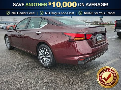 Used 2024 Nissan Altima 2.5 SV image 7