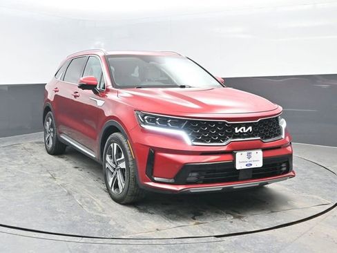 Used 2023 Kia Sorento SX Prestige image 2