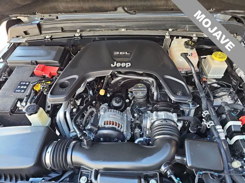 Used 2021 Jeep Gladiator Mojave image 13