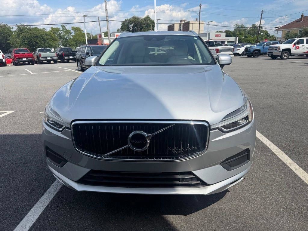 Used 2019 Volvo XC60 T5 Momentum w/ Premium Package FWD image 1