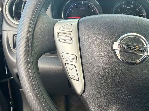 Used 2015 Nissan Versa SV image 31