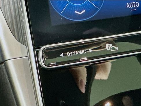 Certified 2025 Mercedes-Benz C 300 4MATIC Sedan image 21