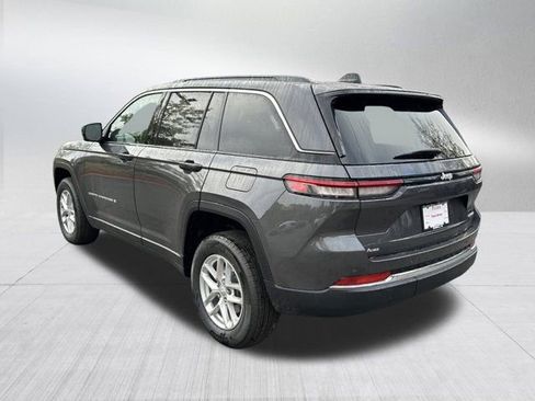 New 2025 Jeep Grand Cherokee Laredo image 7
