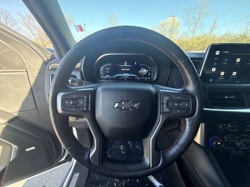 Used 2022 Chevrolet Suburban RST w/ Luxury Package image 14