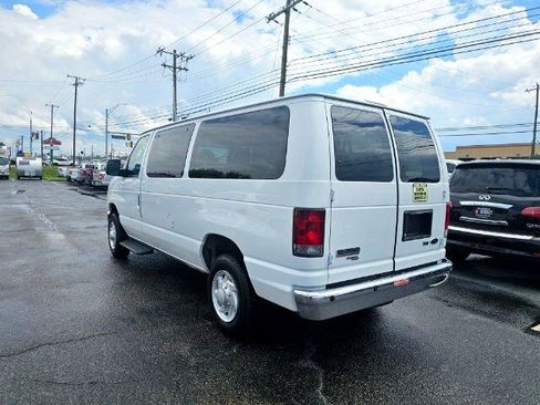 Used 2011 Ford E-350 and Econoline 350 XLT image 6