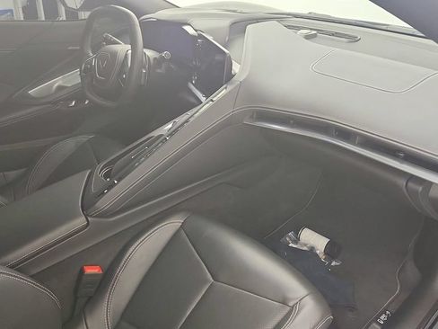 Used 2025 Chevrolet Corvette Stingray Coupe w/ 1LT RWD image 20