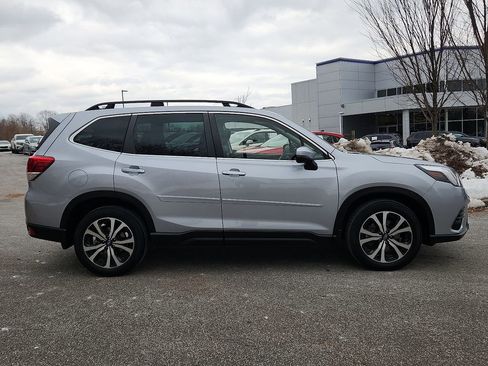 Used 2023 Subaru Forester Limited image 8