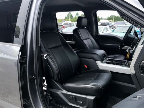 Used 2021 Ford F250 Lariat AWD/4WD image 9