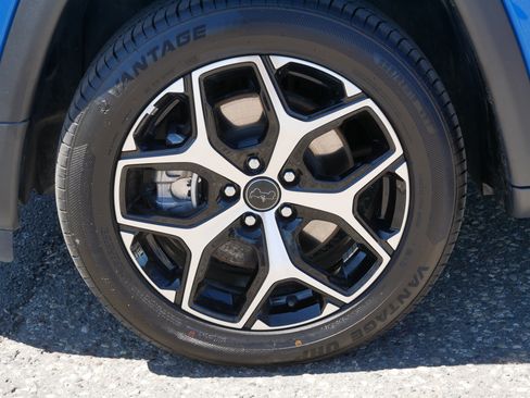 Used 2025 Jeep Compass Limited AWD/4WD image 15