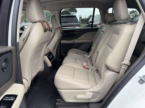 Certified 2023 Lincoln Aviator Reserve w/ Elements Package Plus AWD/4WD image 13