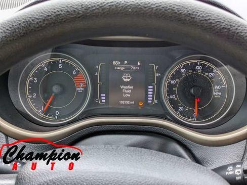 Used 2018 Jeep Cherokee Latitude FWD image 28
