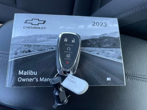 Used 2023 Chevrolet Malibu LT FWD image 43
