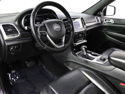 Used 2019 Jeep Grand Cherokee Limited AWD/4WD image 12