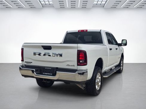 Used 2025 RAM 2500 Big Horn AWD/4WD image 3