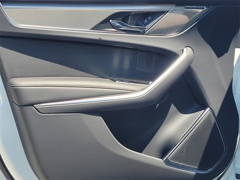 New 2026 Jaguar F-PACE R-Dynamic S image 10
