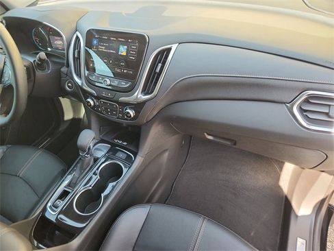 Certified 2024 Chevrolet Equinox Premier image 27