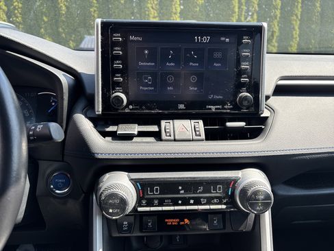 Used 2020 Toyota RAV4 XSE w/ All Weather Liner Package AWD/4WD image 25