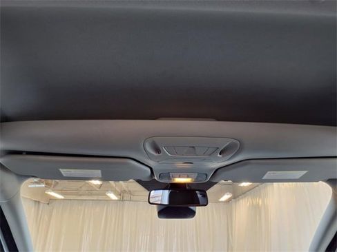 Used 2022 Ford Transit Connect XLT image 11