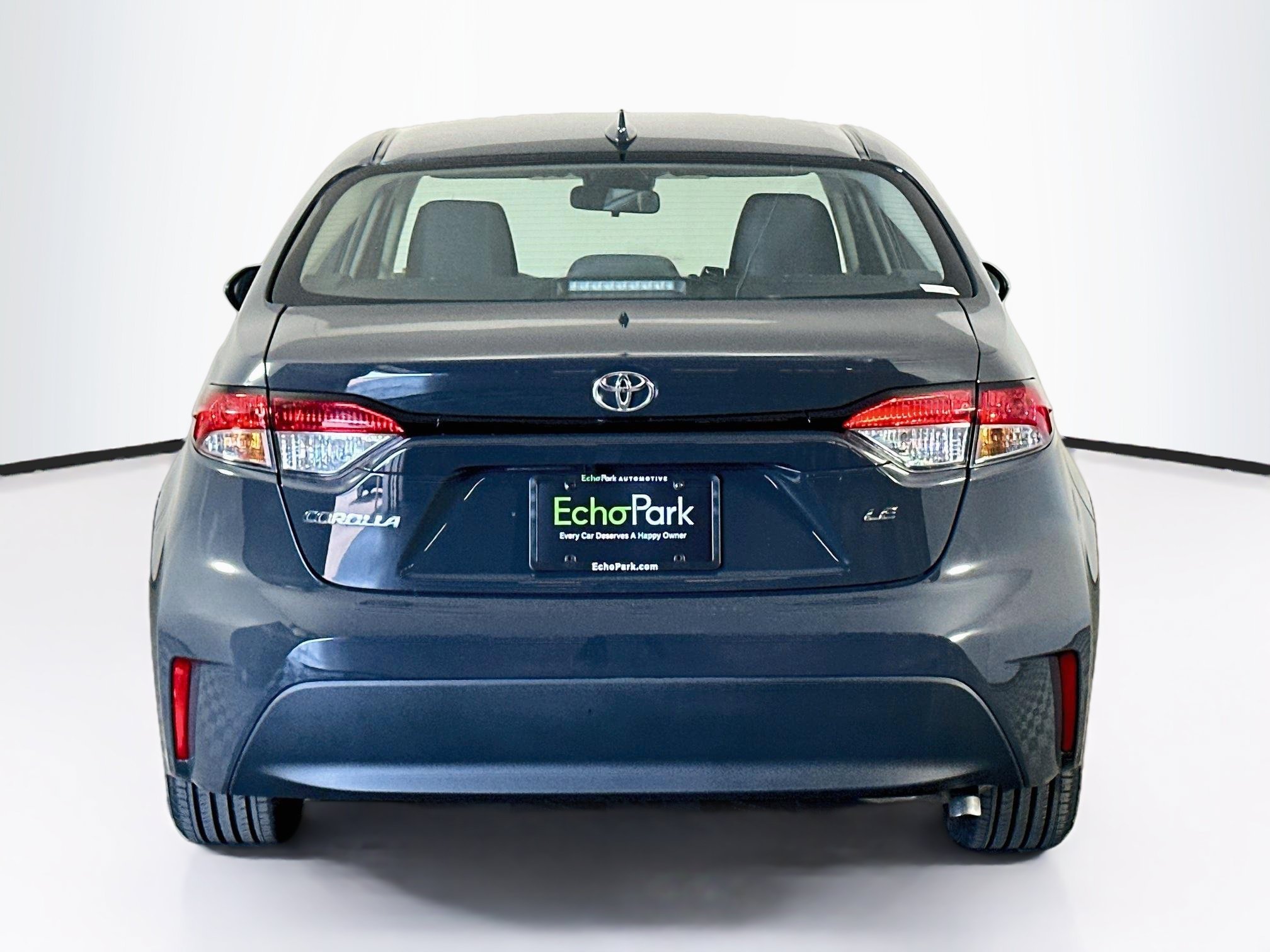 Used 2025 Toyota Corolla LE FWD image 7