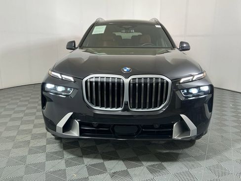 Certified 2025 BMW X7 xDrive40i AWD/4WD image 3