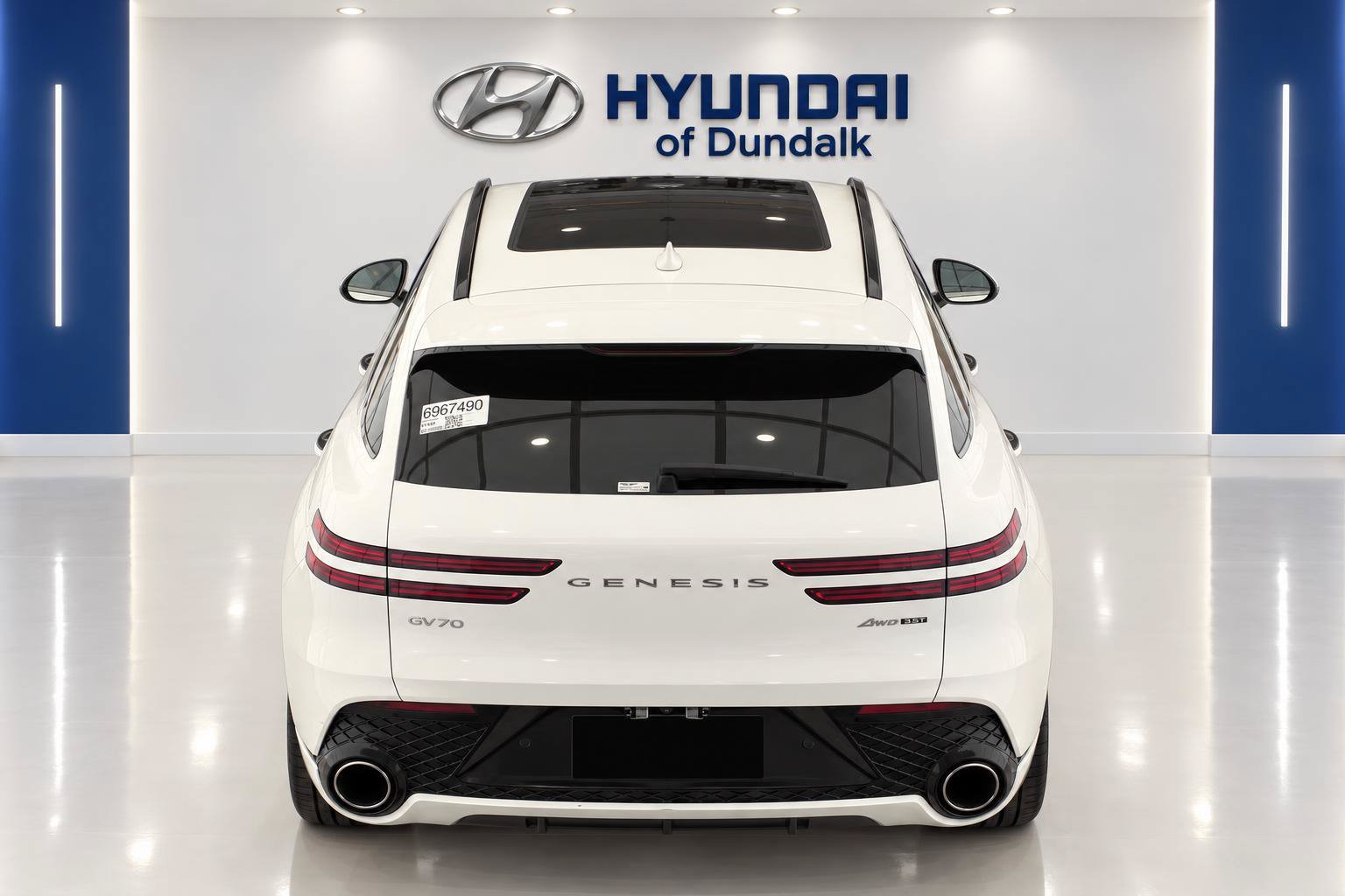 Used 2024 Genesis GV70 3.5T Sport w/ Sport Advanced Package AWD/4WD image 6