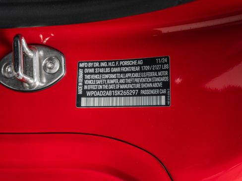 Used 2025 Porsche 718 Cayman GTS image 18