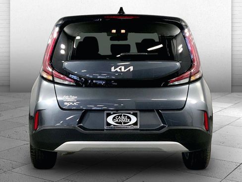 Certified 2025 Kia Soul LX image 3