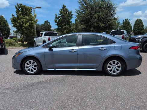 Certified 2025 Toyota Corolla LE FWD image 3