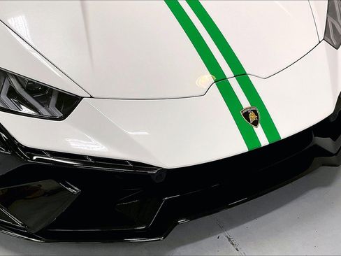 Used 2023 Lamborghini Huracan Tecnica image 31