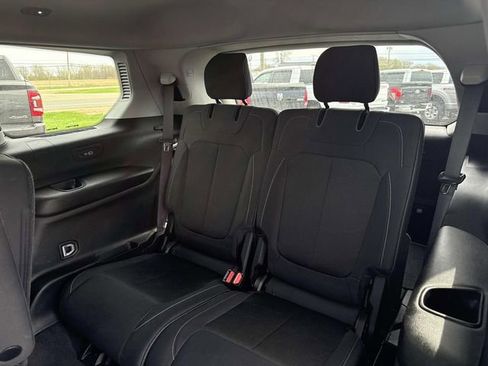 Used 2022 Jeep Grand Cherokee L Laredo w/ Luxury Tech Group I AWD/4WD image 26
