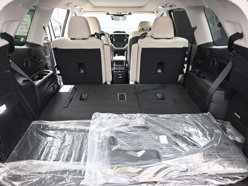 New 2026 Subaru Ascent Limited image 19