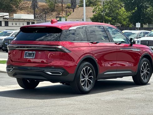 New 2026 Lincoln Nautilus Premier AWD/4WD image 3