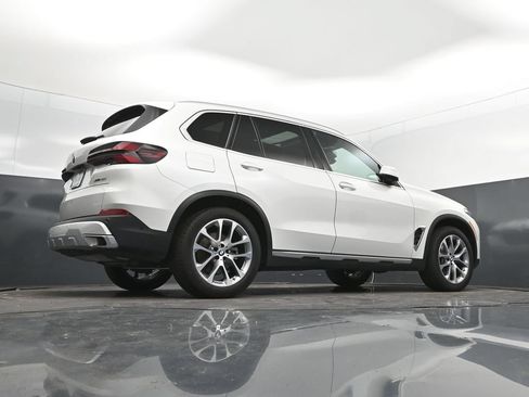 Certified 2026 BMW X5 xDrive40i w/ Climate Comfort Package AWD/4WD image 42
