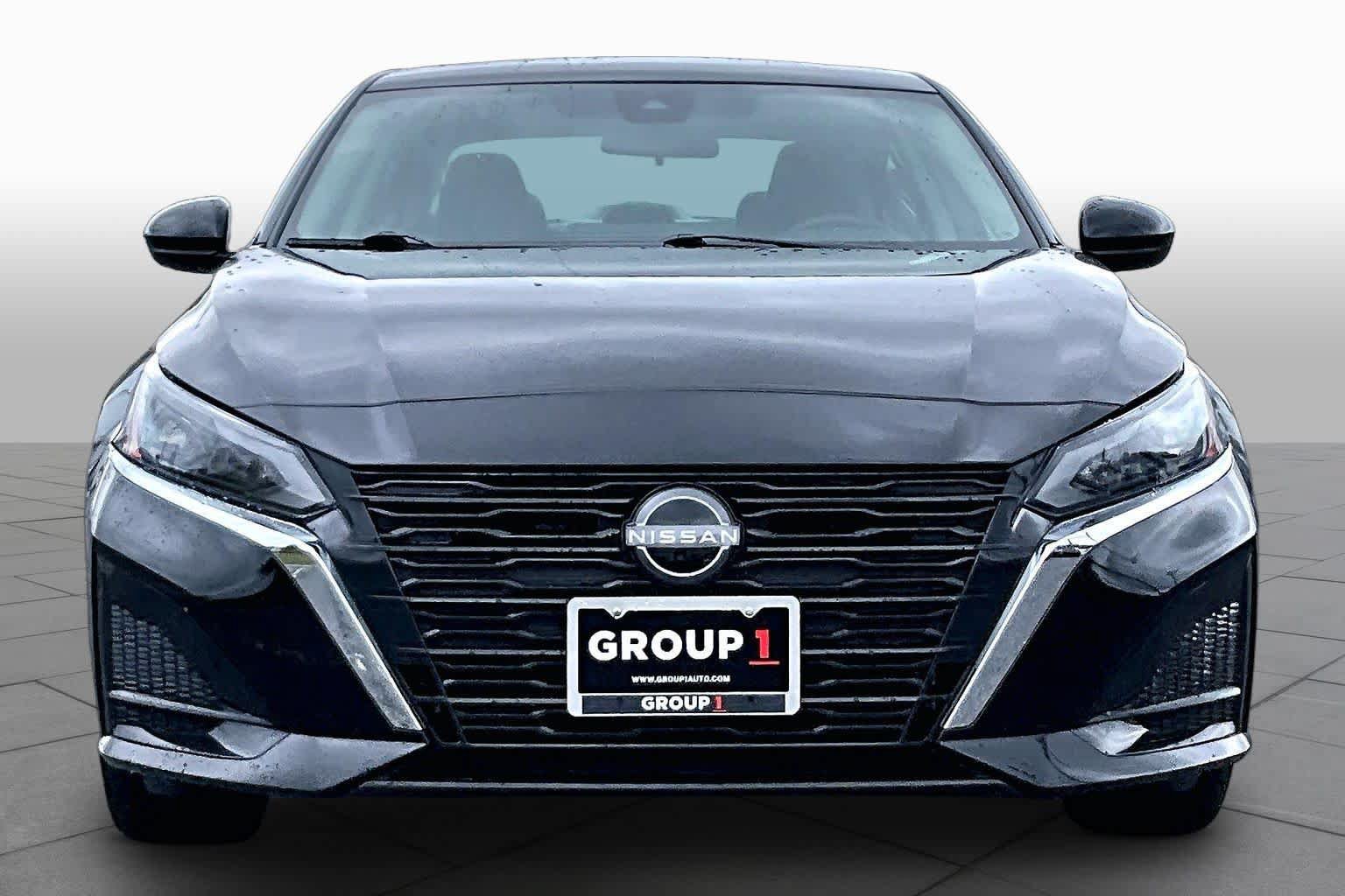 Used 2025 Nissan Altima 2.5 SV w/ SV Special Edition Package AWD/4WD image 4